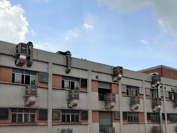 東莞環(huán)?？照{(diào)廠家.1.5KW環(huán)?？照{(diào).車間降溫設(shè)備